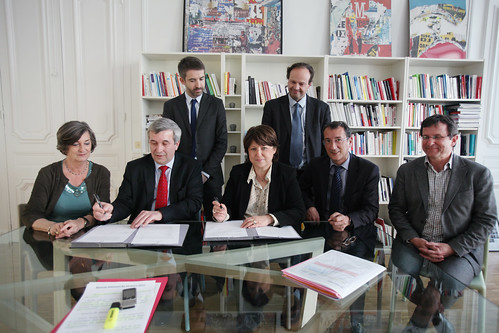 Signature des accords PS  MRC