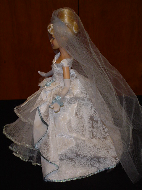 Unveiling the Disney Once Upon a Wedding Cinderella Doll 07 Veil As A
