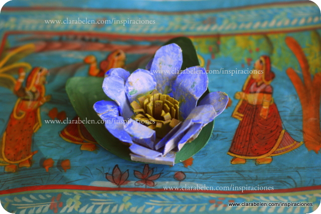 Manualidades: Originales flores de loto y nenúfar con rollos de papel higiénico