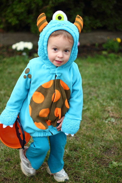 Dahlia's first trick or treating