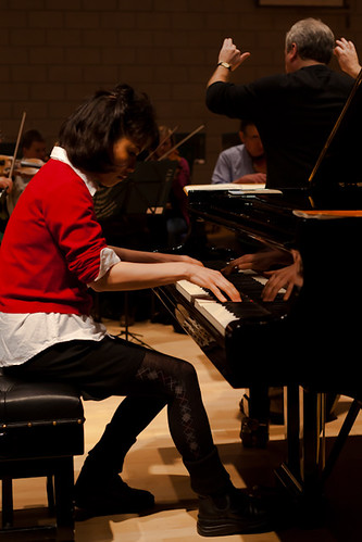 Ogawa Noriko Noriko Ogawa rehearsing Shostakovich with the City of London Symphonia 