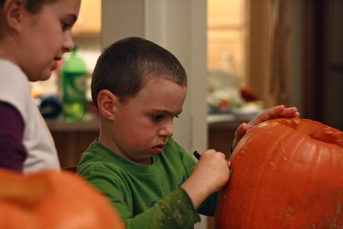 pumpkin carving1