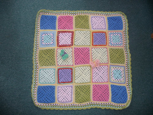 Thank you Jean B for donating all of these pretty Squares! 'Pastel Dreams'.