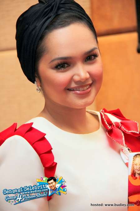 Siti Nurhaliza Simplysiti