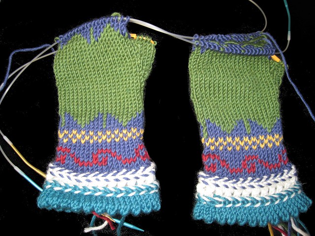 3/4 finished mitts ( fingerless)