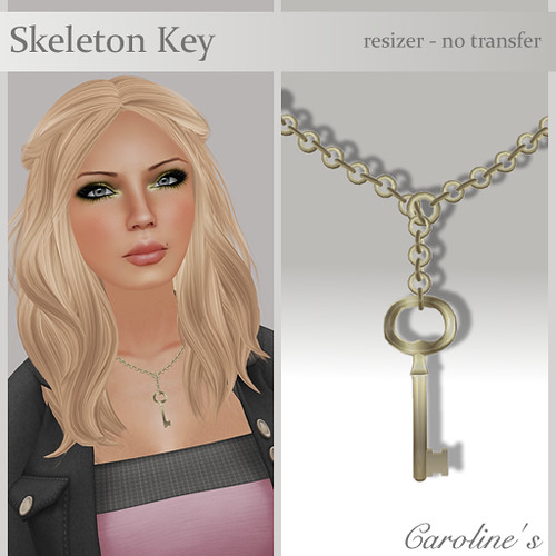 Caroline's Jewelry Skeleton Key Necklace in Gold
