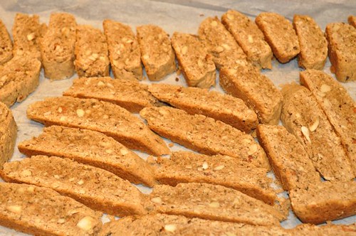 biscotti with spices, almonds & oatmeal 27