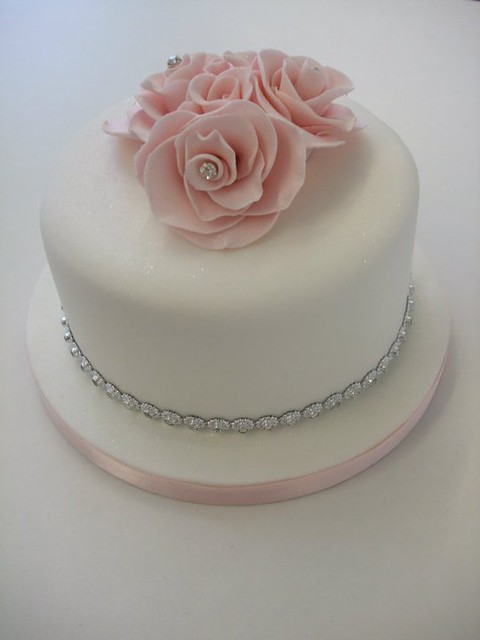 Wedding cake for cupcake tower