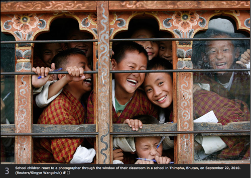 Escolares en Bután 2010  (Reuters / Singye Wangchuk)
