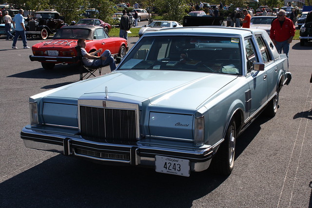 1980 Lincoln Continental Mark VI 4 door