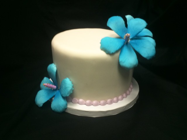 6inch Sky Blue and Purple Hibiscus Wedding cake