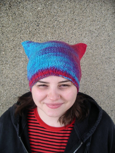 Pooled kitty hat