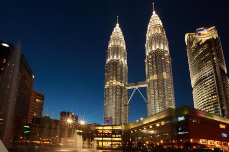 Witness The Lights Off Event This 31 March At Suria Klcc In Conjunction With Earth Hour 2012