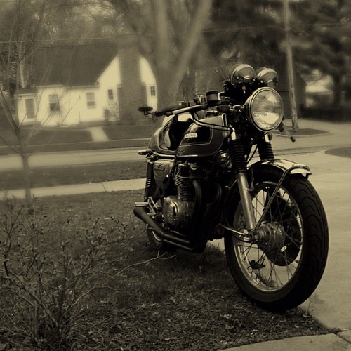 After a short trip around town #cb550 by Vic Sultana