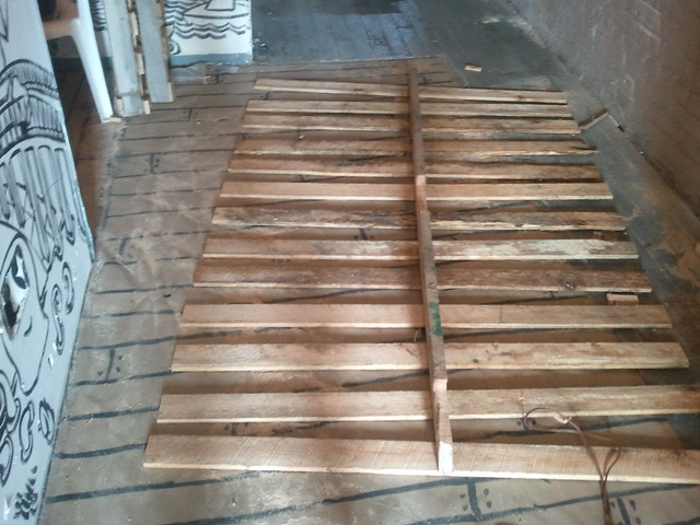 Ho'made recycled pallet slat wall stage two