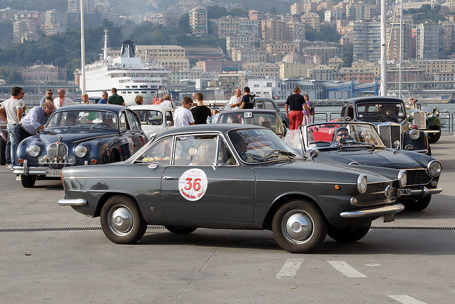 Fiat 750 Coup Vignale 13 rievocazione storica della PontedecimoGiovi