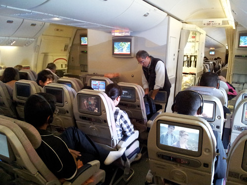 Cabina de clase turista - Volando con Emirates