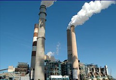 火力發電廠與溫室氣體。Tampa電力公司位於佛州的燃枚電廠Big Bend (照片來源不詳)