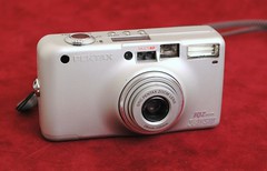 Pentax Espio/IQZoom 105SW - Camera-wiki.org - The free camera 