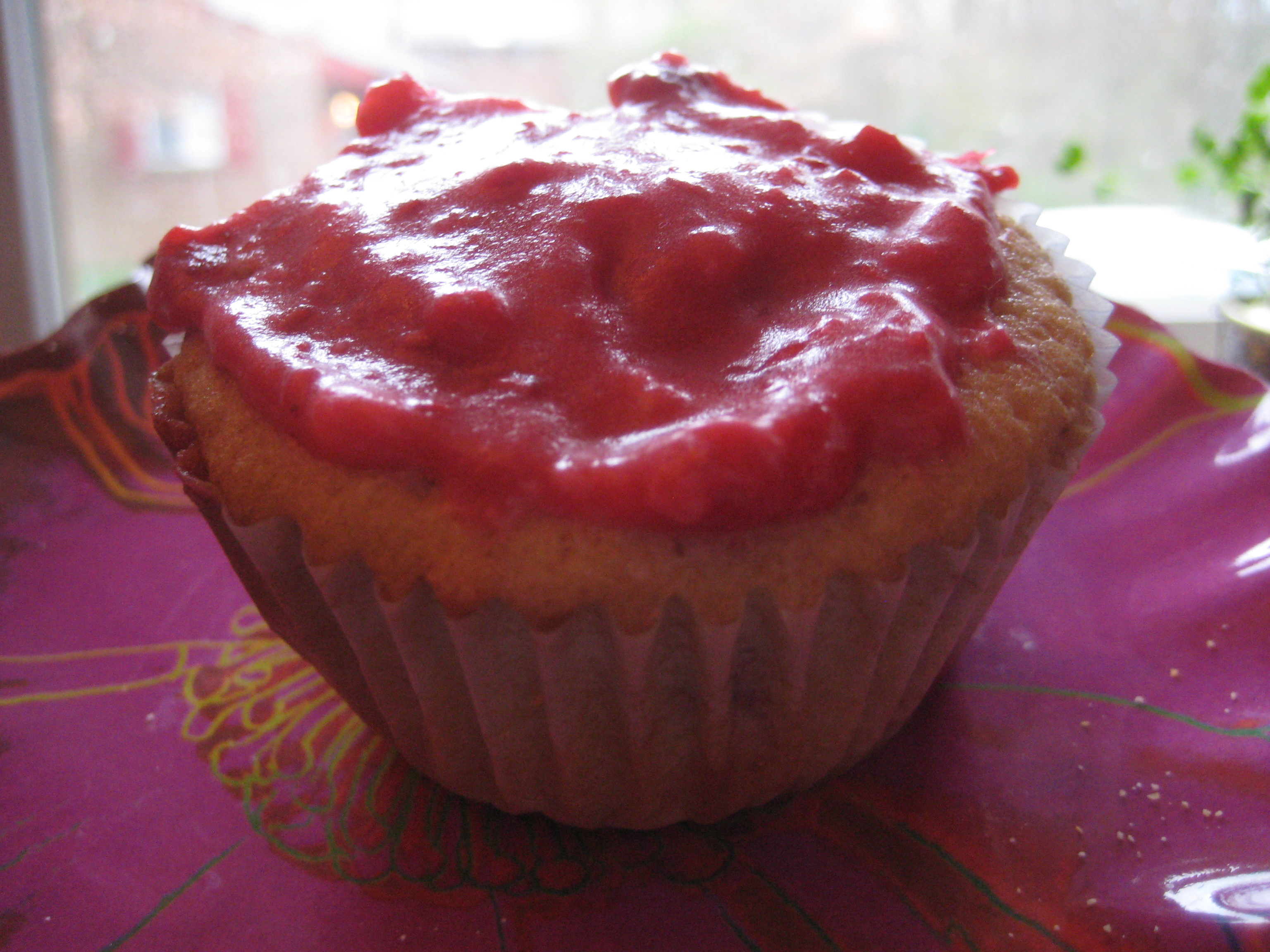 "Raspberry cupcake
