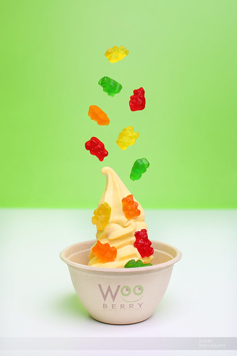 frozen bears floating levitation mango yogurt float gummy worcester toppings froyo frogurt atran atranphotography wooberry atranphoto