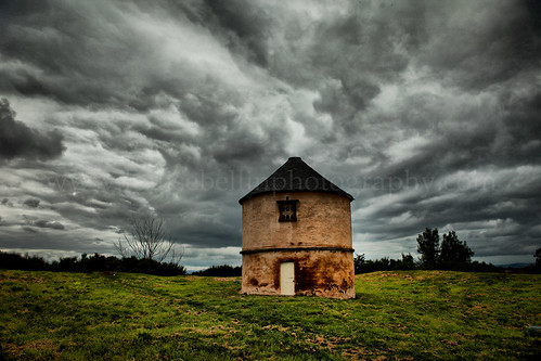 old sky storm building tower castle heritage abandoned architecture clouds scotland moody dramatic scottish stormy historic rats historical circular doves nairn dovecote morayfirth findhorn doocot morayshire boath auldearn louisebellin