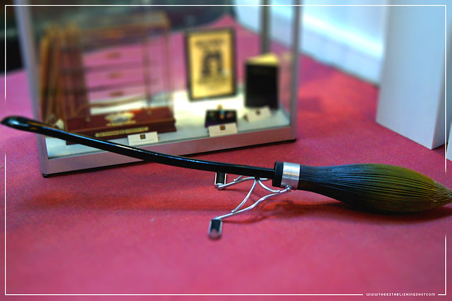 Harry Potter Exhibition - London Film Museum: Nimbus 2001 Quidditch Broom