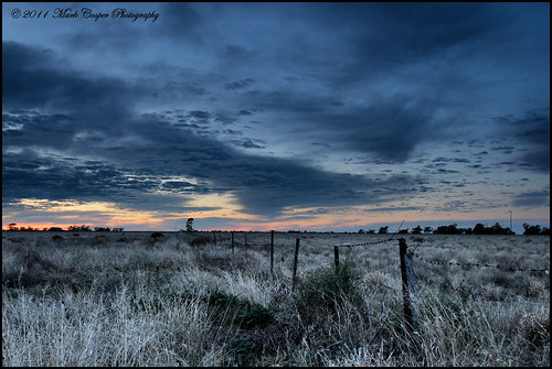 road sky clouds sunrise canon fence wire australia filter nsw nd glencoe outback 2711 hay plains barbed hitech paddock gradual efs1022mm 550d t2i hayplains haynsw eos550d markcooperphotography