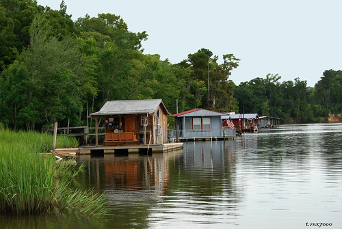 camp mobile rural river fishing cabin alabama wetland tensawriver mobiletensawdelta trex7000 cloverleaflanding