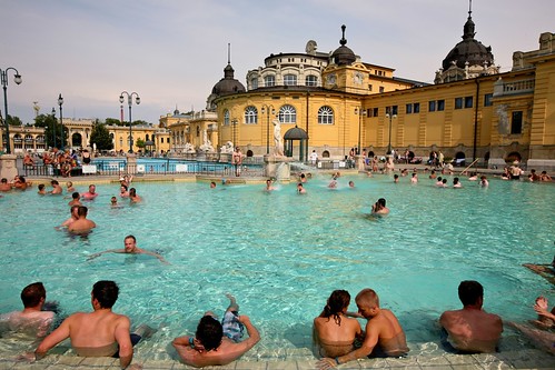 city winter summer people pool bath hungary budapest baths hours thermal buda pest heated hungarian szechenyi