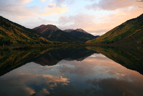 trip autumn sunset vacation lake reflection fall water colors landscapes colorado day cloudy fair ouray partlycloudy crystallake milliondollarhighway hwy550 redmountains