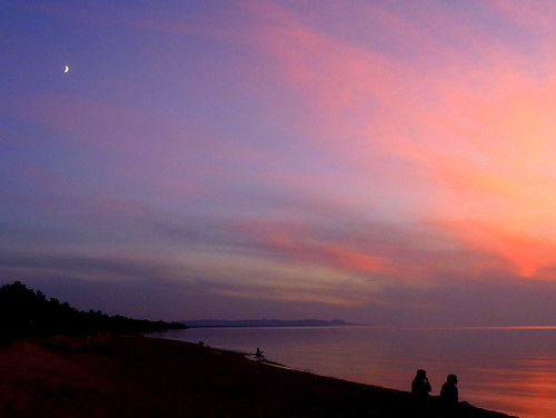 sunset summer moon lake beach up michigan superior crescent upper rise peninsula yoopers ontonagon