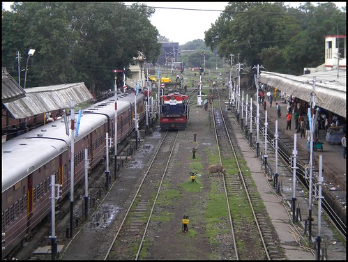 station photography nikon mishra indian 4 s coolpix meter railways gauge vivek 220 akola mhow irfca ratlam ydm