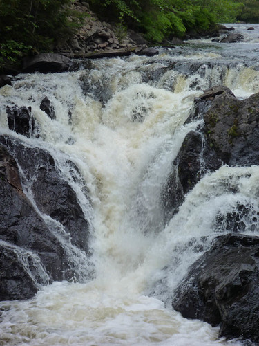 waterfall algonquin brighamchute