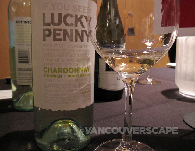 Lucky Penny White 2010 (65% Chardonnay)