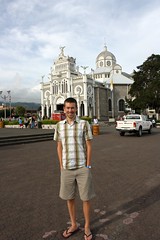 Me in front of the Basilica of Nuestra Señora de los Ángeles / Yo en frente de la Basílica de Nuestra Señora de los Ángeles