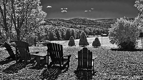 landscape vermont fallfoliage infrared woodstock woodenchairs pomfret emptychairs rollingmeadows topazclean silverefex philipleemiller