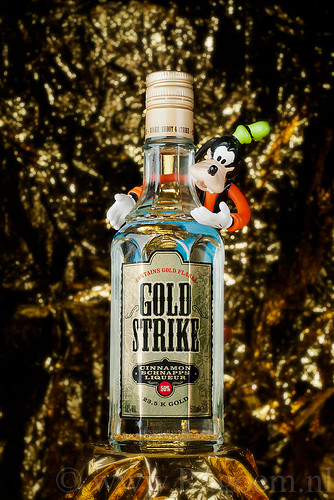 goofy studio gold liqueur kaneel goud cuijk goldstrike likeur strobist eindresultaat 235k f58am lp160