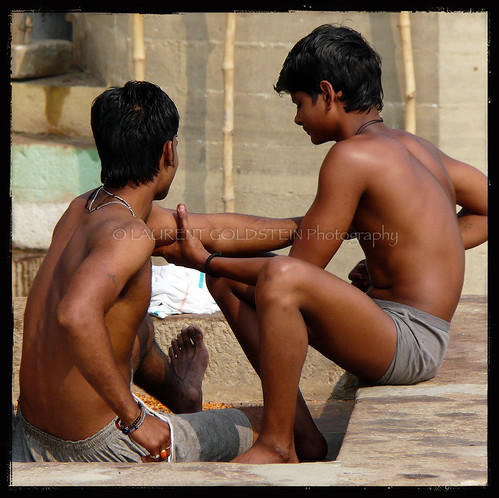 people india man square skin culture atmosphere human massage soul varanasi kashi ganga ganges benares benaras ayurveda uttarpradesh भारत corporeal indiasong corporeality