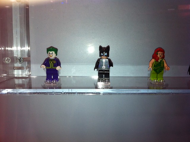 LEGO DC Minifigs at SDCC 2011, courtesy of meat1980