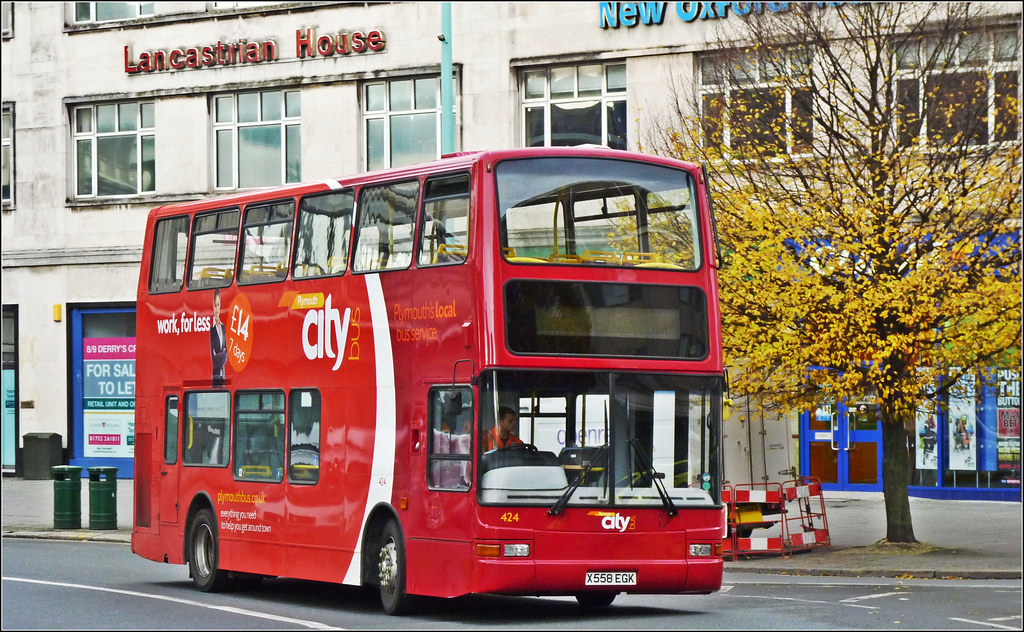 Plymouth Citybus 424 X558EGK
