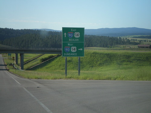 sign intersection wyoming i90 crookcounty us14 biggreensign freewayjunction wy111