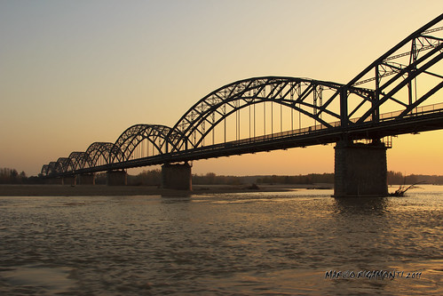 bridge sunset italy building river iron tramonto ironbridge ponte po lombardia ferro marcorigamonti