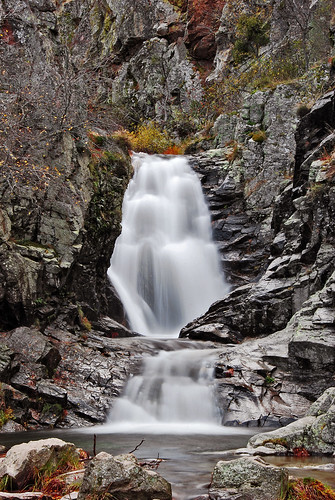 madrid rio spain agua movimiento sierra otoño montaña rocas cascada paular purgatorio rascafria nikond80 efectoseda