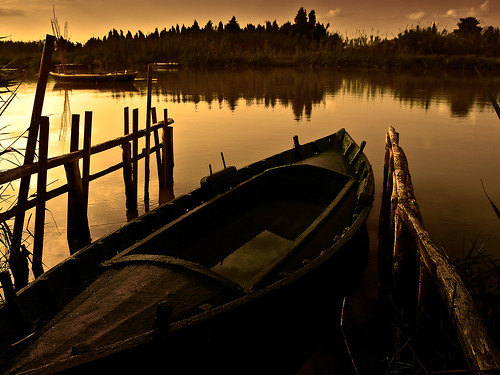 sunset lake sunrise river landscape lago golden pier boat dock spain artistic creative embarcadero cullera comunidadvalenciana paisajeromántico