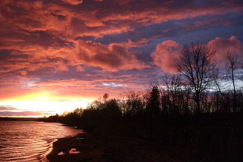 sunset sky nature silhouettes greatlakes lakeshore lakesuperior douglascounty wisconsinpoint superiorwi a830