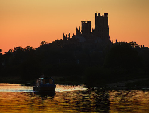 sunset river boat cathedral ely ouse