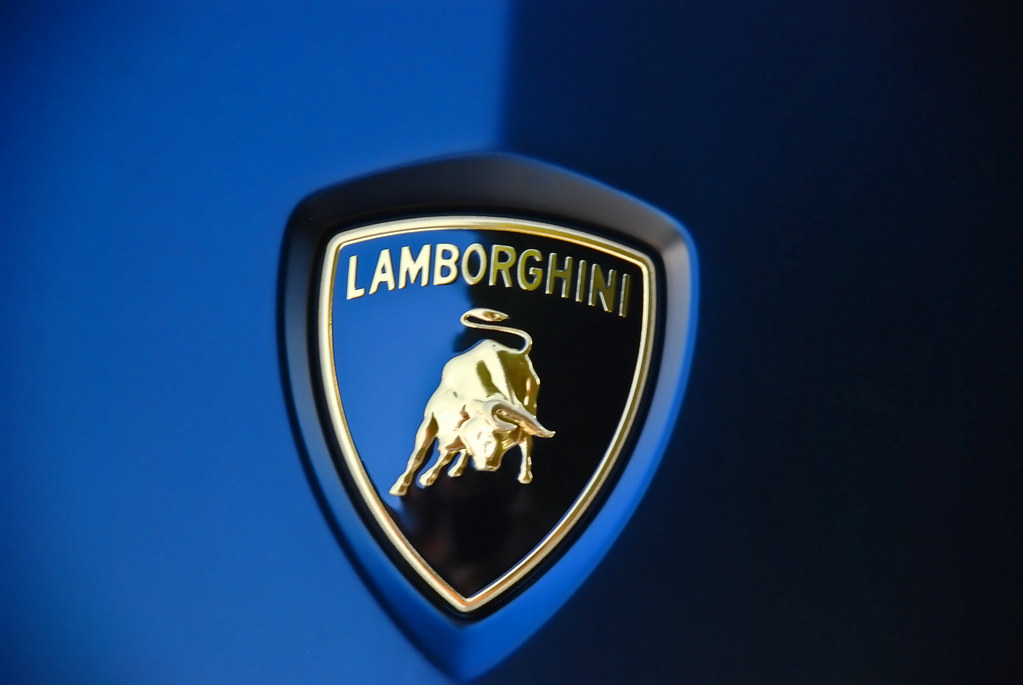 Lamborghini logo on car | Michael Gibson | Flickr