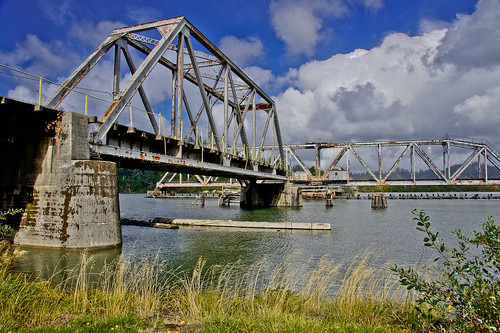 railroad bridge oregon reedsport douglascounty umpquariver umpquariverreedsport