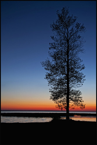 light sunset lake ontario canada reflection water silhouette nikon low beaverton nikkor simcoe 2470mmf28 d700